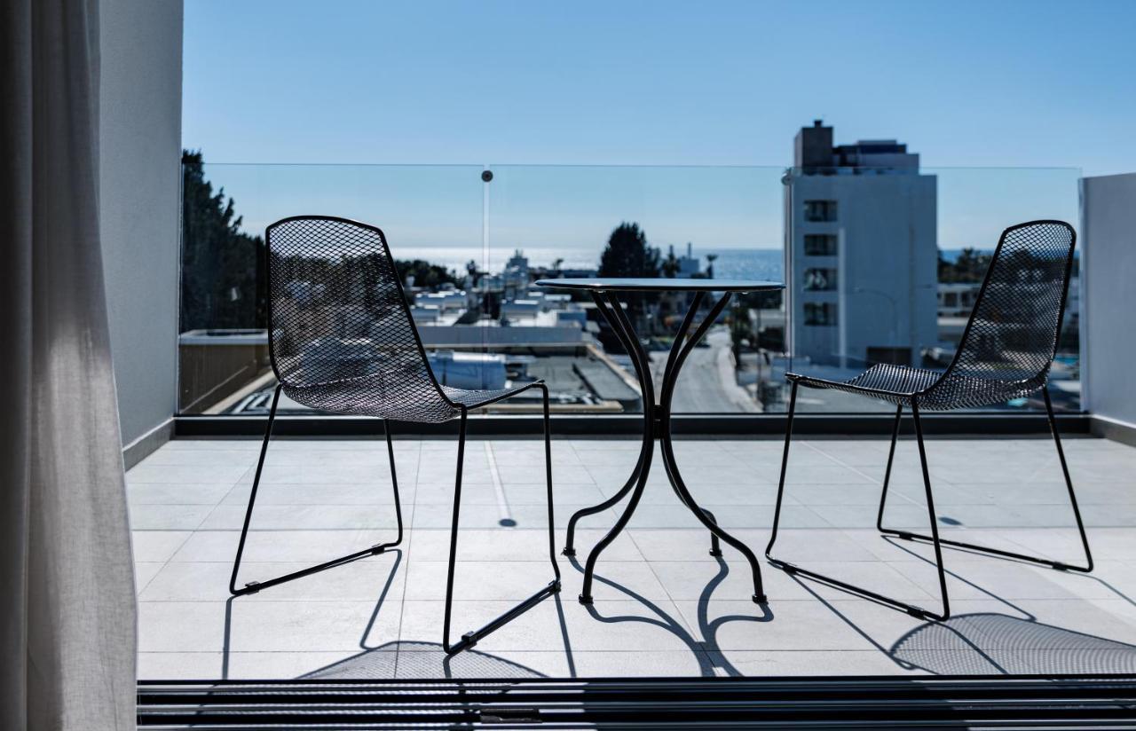 Regency Boutique Hotel Holiday Suites Пафос Экстерьер фото