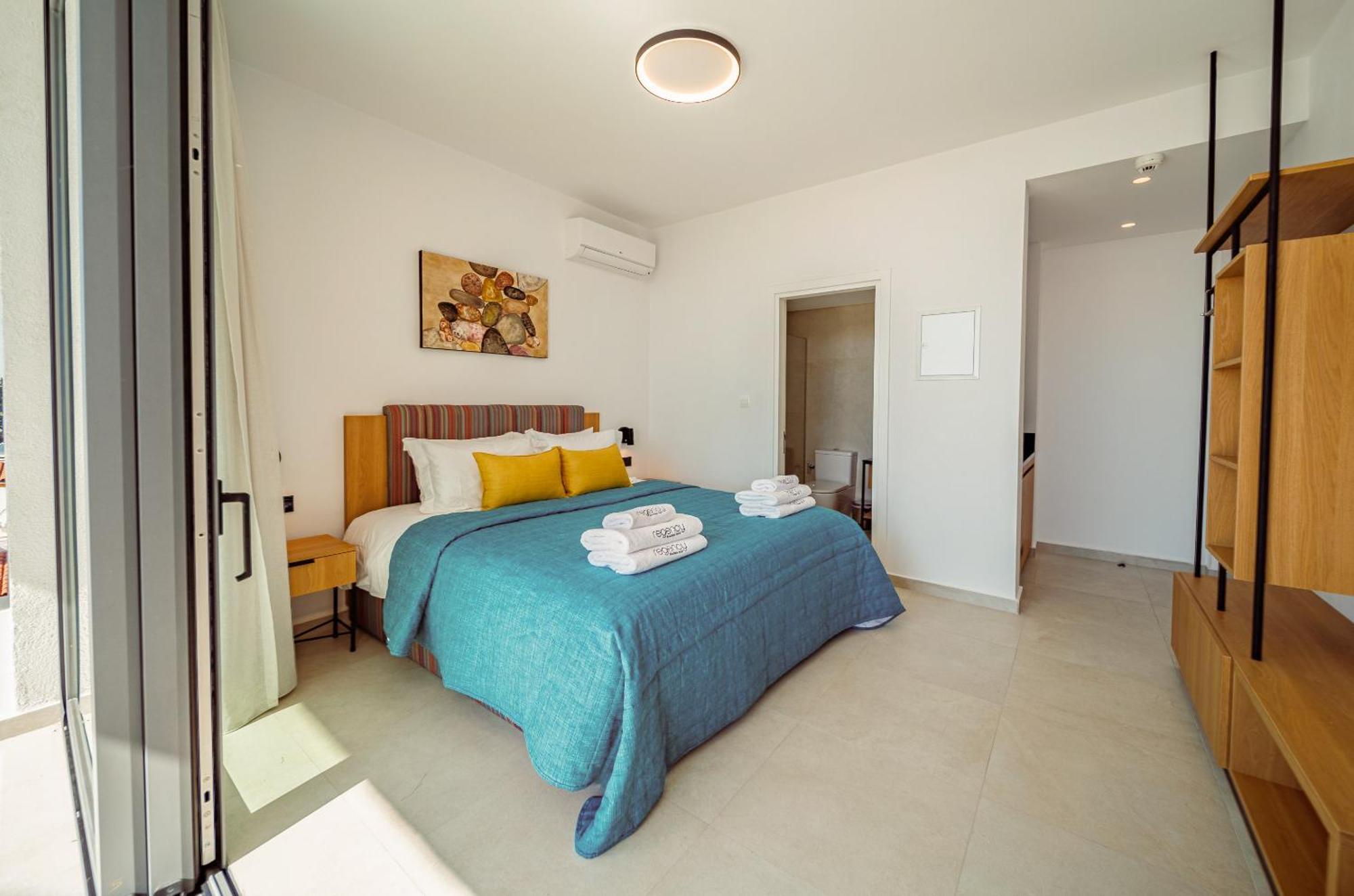 Regency Boutique Hotel Holiday Suites Пафос Экстерьер фото
