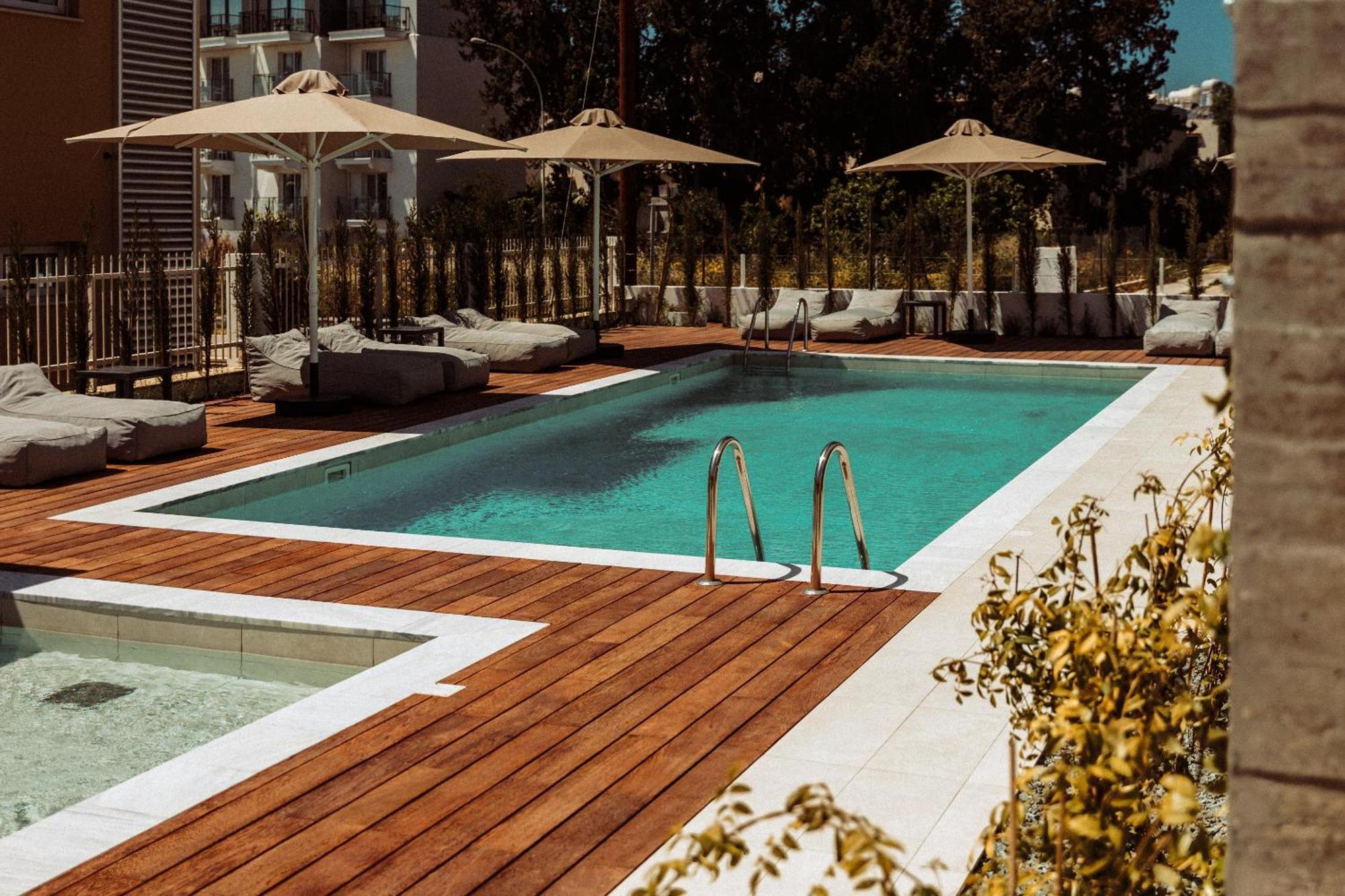 Regency Boutique Hotel Holiday Suites Пафос Экстерьер фото